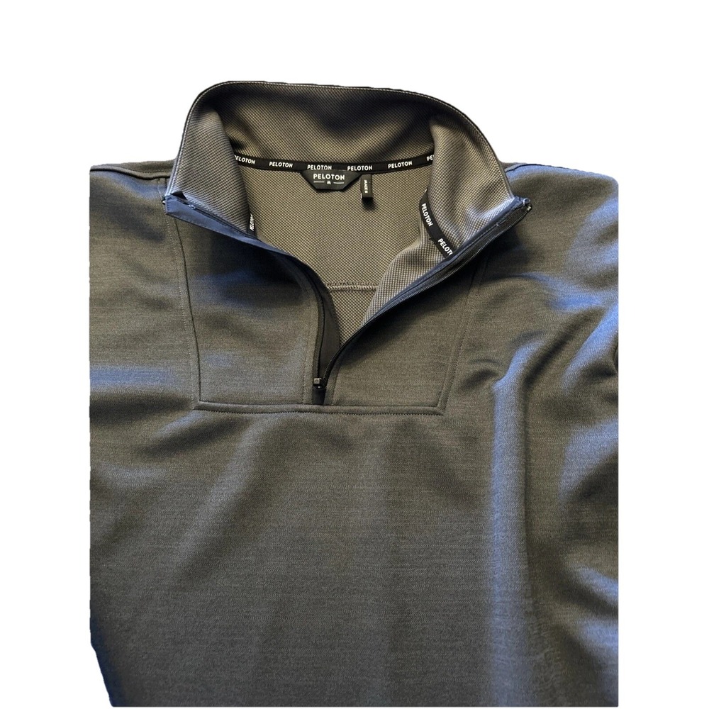 Peloton Men's MEDIUM 1/4 Zip Athletic Sweater Sweatshirt Workout‎ Athlete